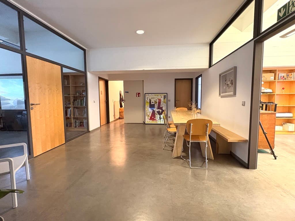 Blick durch das Büro